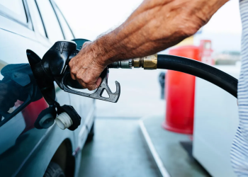 Expendio de combustibles. - Fuente externa.