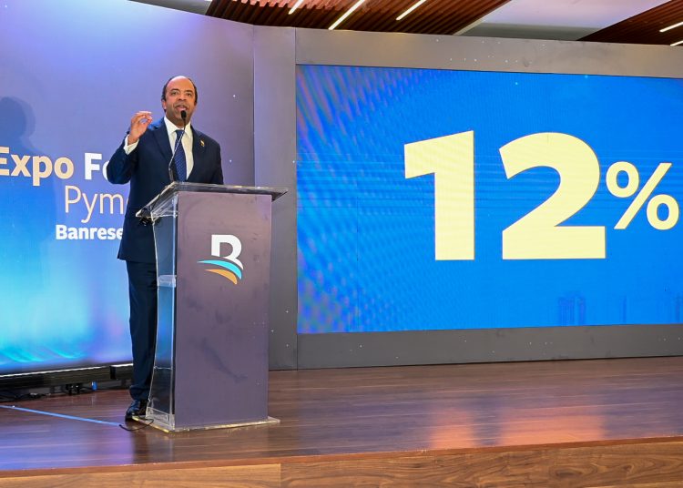 El administrador general de Banreservas, Samuel Pereyra, en la feria Expo Fomenta Pymes 2024. - Fuente externa.