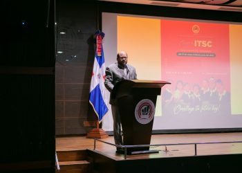 Alfredo Herrera, vicerrector de Vinculación y Extensión con la Comunidad.