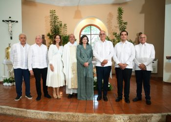 La vicepresidenta Raquel Peña participó en los actos de celebración por las cuatro décadas de la empresa.