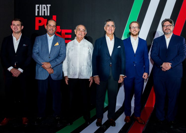 Fabián Sanz, Danilo Bobadilla, Don Carlos Martí, Carlos José Martí, Christian Cabral y César García.