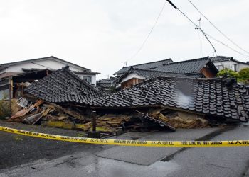 Alrededor de 1,000 efectivos de las Fuerzas de Autodefensa japonesas participan en las operaciones de rescate. - Fuente externa.