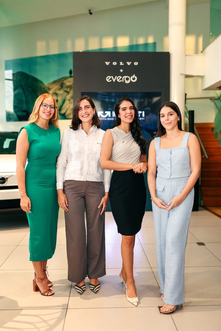 María Fernanda Ciprián, Concepción Sambartolomé, Maité Rodríguez y Daniella Busto. - Fuente externa.