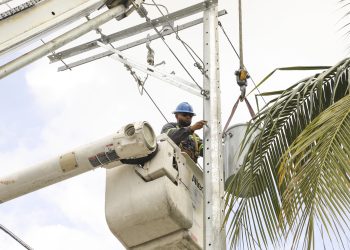 La empresa dijo que instaló más de 44,000 medidores a clientes que no contaban con medición.