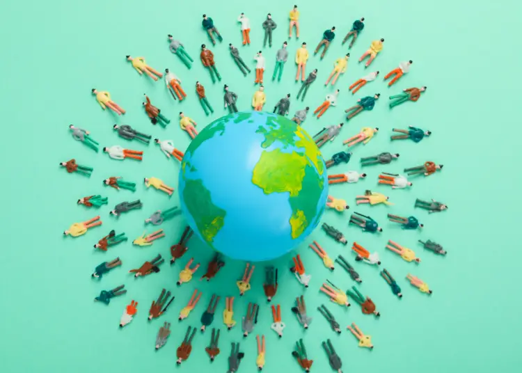 El envejecimiento poblacional se refleja en la disminución del ratio de soporte (trabajadores por persona mayor de 65 años), que bajará de 4.25 a 1.47 para 2050.- Fuente externa.