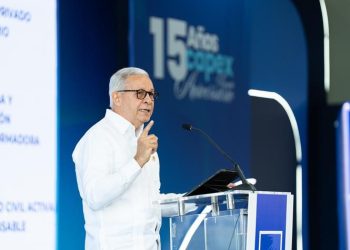 Cristian Reyna plantea un modelo de liderazgo que combina resultados financieros con impacto humano y social