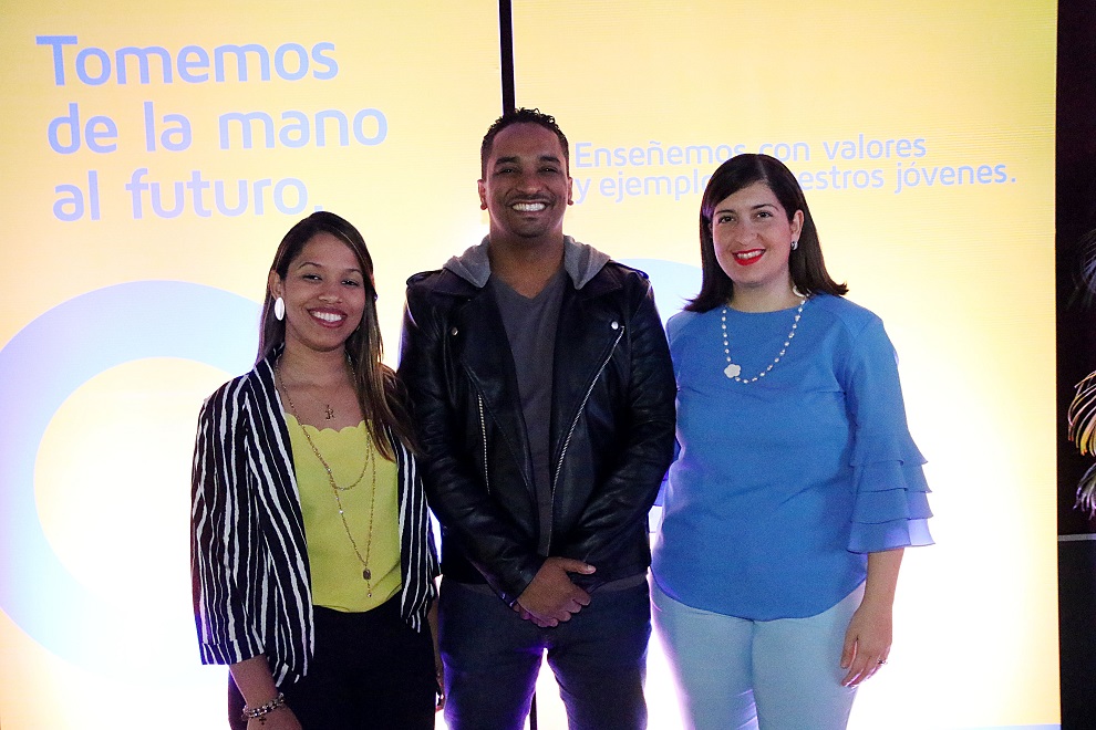 2. roslyn mejía, gnómico y raquel cueto