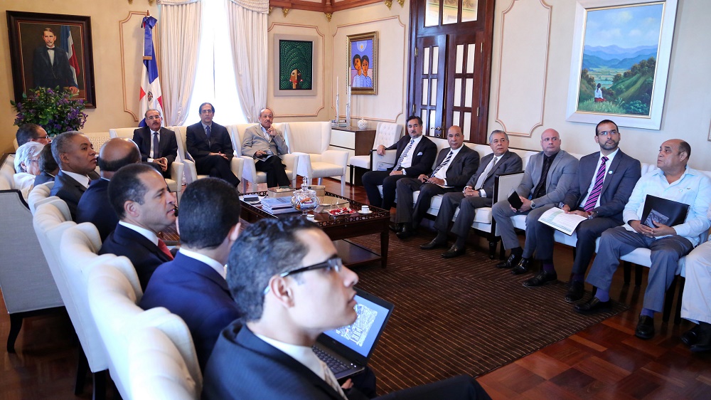 Los trabajos para el rescate de los ríos Ozama e Isagbela marchan a buen ritmo.