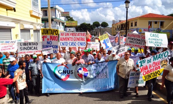 La oferta de empleos en el país es limitada, mientras los salarios están muy por debajo del costo de la canasta básica. / ARCHIVO
