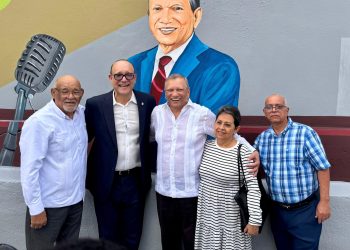 Se destacan los aportes de Aguilera a la cultura y la comunicación, la cual ha ejercido por más de 50 años, con incidencia no solo en Santiago, sino en todo el país.- Fuente externa.