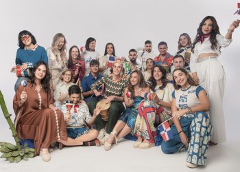 Diseñadores junto a Silvia Argüello, directora de Latin 'American Fashion Awards'. - Fuente externa.