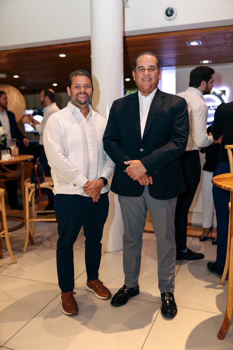 Alejandro Santos y Danilo Bobadilla. - Fuente externa.