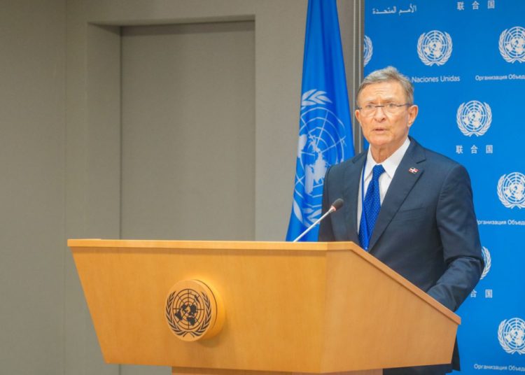 Roberto Álvarez, ministro de Relaciones Exteriores, afirmó que República Dominicana ha colaborado con Haití "más allá de sus posibilidades". - Fuente externa.