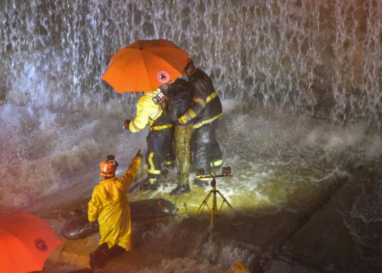 Glass señaló que aún es pronto para identificar la cantidad de bienes materiales afectados por las inundaciones. - Fuente externa.