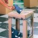 Mujer ejerciendo su voto en elecciones dominicanas. - Fuente externa.