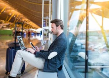 Con frecuencia, los cibercriminales crean redes wifi falsas o intervienen las ya disponibles para atacar a sus víctimas. - Fuente externa.