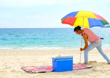 Según cifras oficiales del Centro de Operaciones de Emergencia (COE), el éxodo vacacional durante esos días ha experimentado un notable aumento en los últimos años. - Fuente externa.