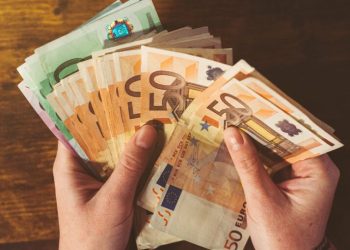 Euro - Fuente externa. - Fuente externa.