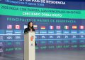 Jacqueline Mora destaca la importancia de la infraestructura en el desarrollo del turismo dominicano.