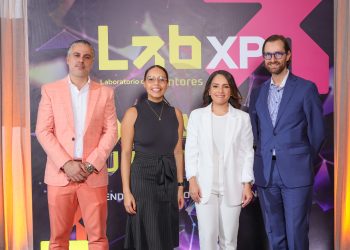 Giuseppe Collura, Melissa Hernández, Jenniffer Arias y Pablo García.