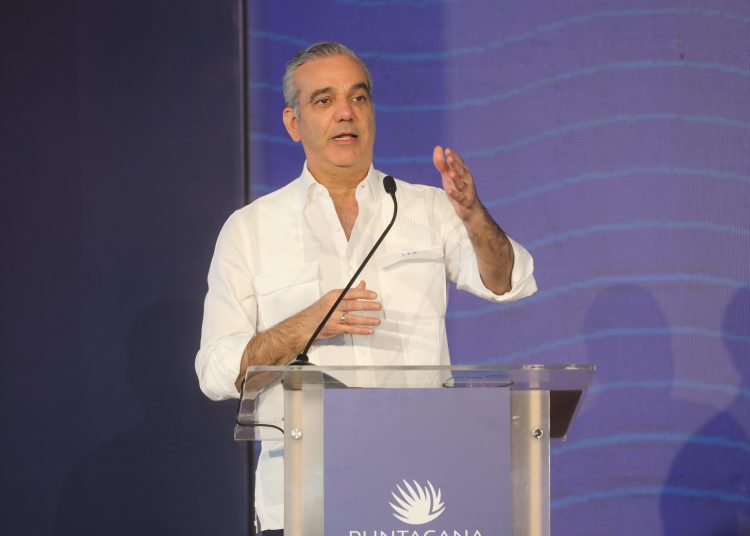 También, anuncia la construcción de dos nuevos hoteles de las cadenas internacionales hoteleras Westin y Hyatt.