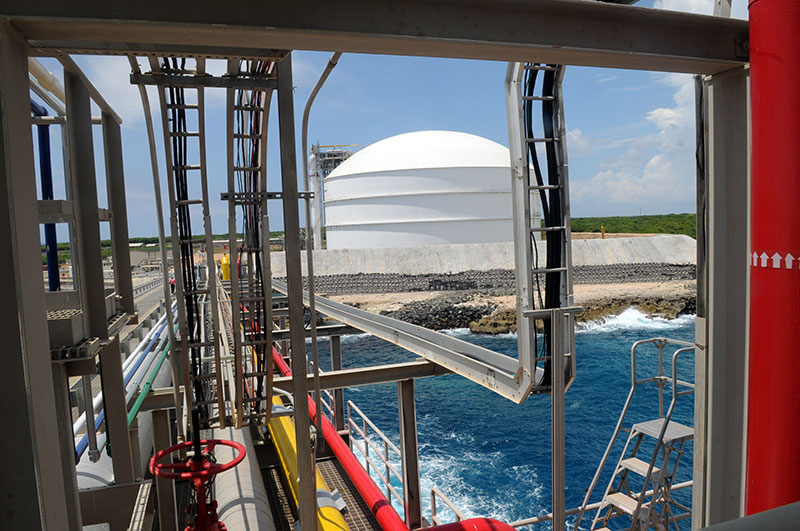 En Andrés, Boca Chica, funciona la única terminal de gas natural del país./elDinero