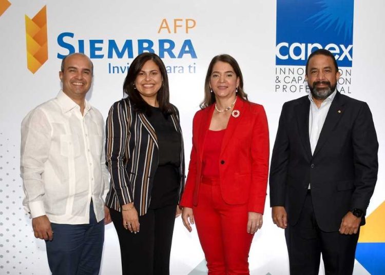 Oscar Frías, Cayra Bencosme, Aury Fernández e Irving Muñiz Céspedes.