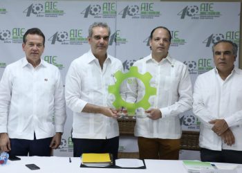 AIE Haina reconoce a Luis Abinader
