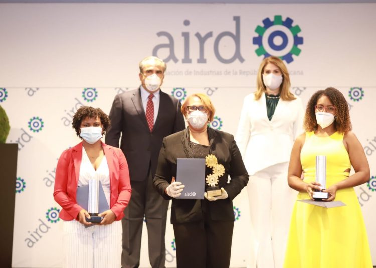 Imagen de archivo de los ganadores del premio George Arzeno Brugal en su edición de 2020.