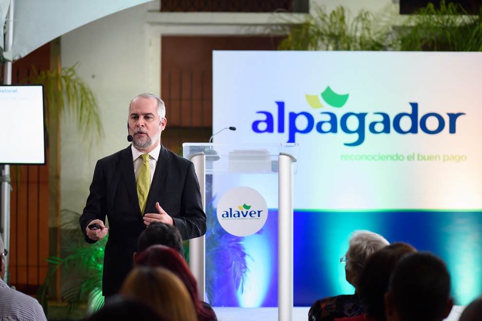 alejandro fernadez w