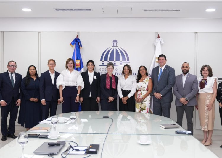 Autoridades dominicanas y alemanas sostuvieron un encuentro para identificar oportunidades de cooperación en energía y minería sostenible.
