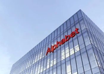 Alphabet subraya que la compra, en la que también se incluye la asunción de deuda, permitirá la construcción de más centros de datos.