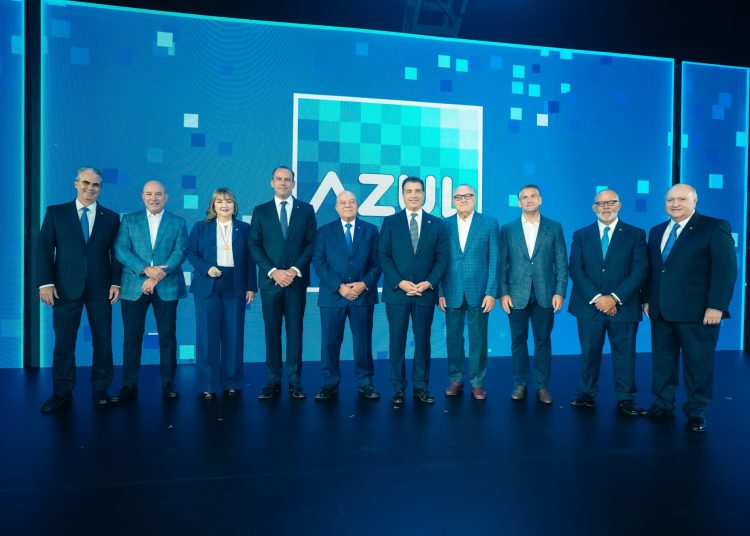 René Grullón, José Antonio Acebal, Antonia Antón de Hernández, Eugene A. Rault Grullón, Manuel E. Jiménez F., Marcial Najri, Eduardo Najri, Eduardo Grullón y Rafael A. del Toro. - Fuente externa.