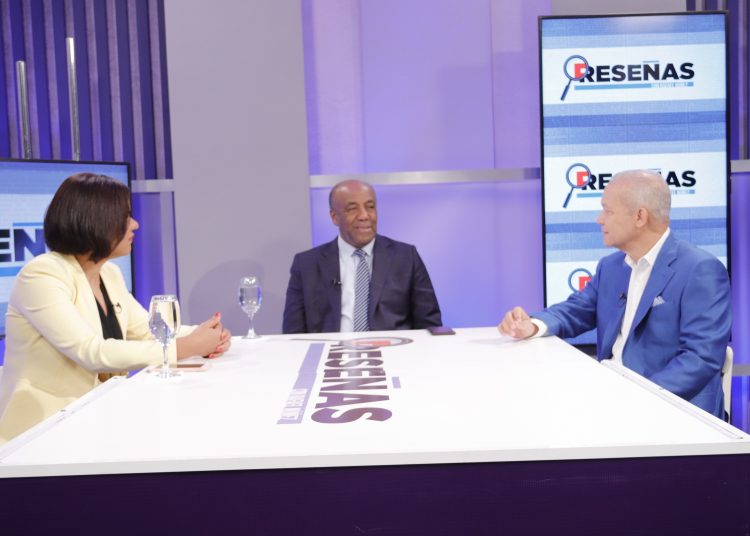 Adelaida Martínez, Antonio Almonte y Rafael Núñez