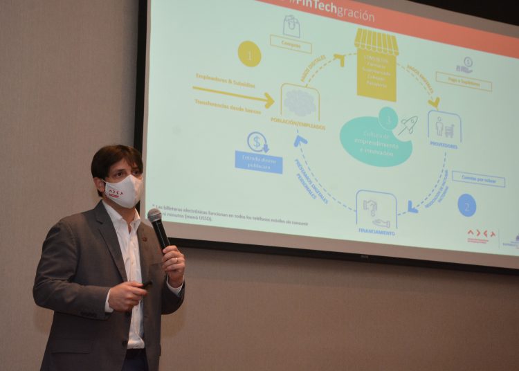 Manuel Grullón Hernández,  presidente de Adofintech.