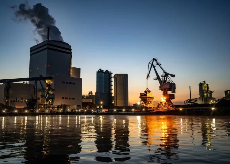 La cooperación entre Rusia y la NASA para asuntos relacionados con la explotación de la Estación Espacial Internacional (EEI) continúa.