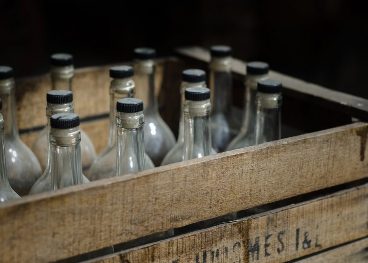 Alcohol ilícito, contrabando