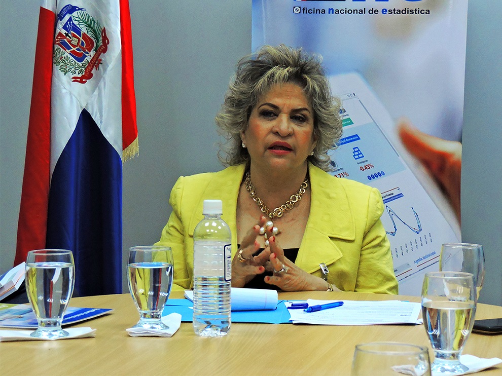 alexandra izquierdo directora nacional de estadistica 3