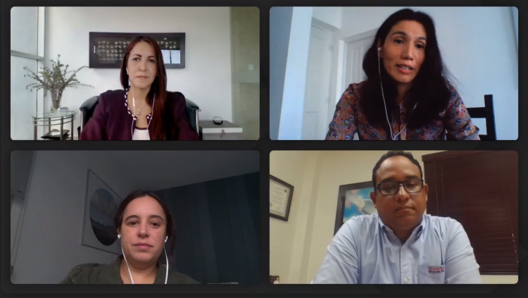 Alicia Paulino, Cecilia Correa, Maria Obispo y Freddy Vanderpool.