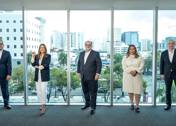 Altos directivos de Newlink Dominicana. - Fuente externa.