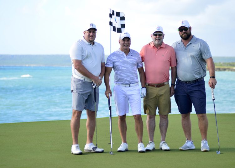 Alvin Ureña, César Ramírez, Tom Miller y Kris Dielmann