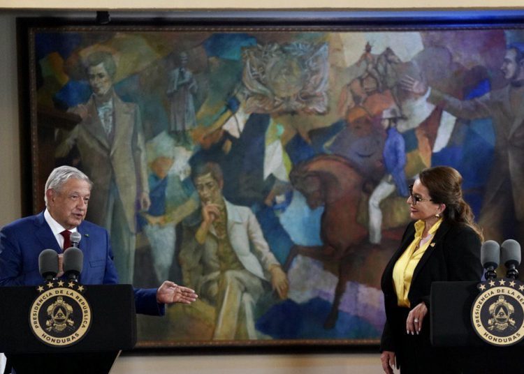 Los mandatarios de México y Honduras, Andrés Manuel López Obrador y Xiomara Castro. | Fuente externa.