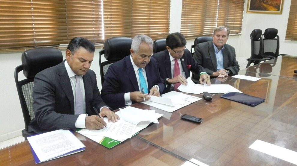 andrés van der horst Álvarez, osmar benítez, salvador figueroa sánchez y brian rudert.