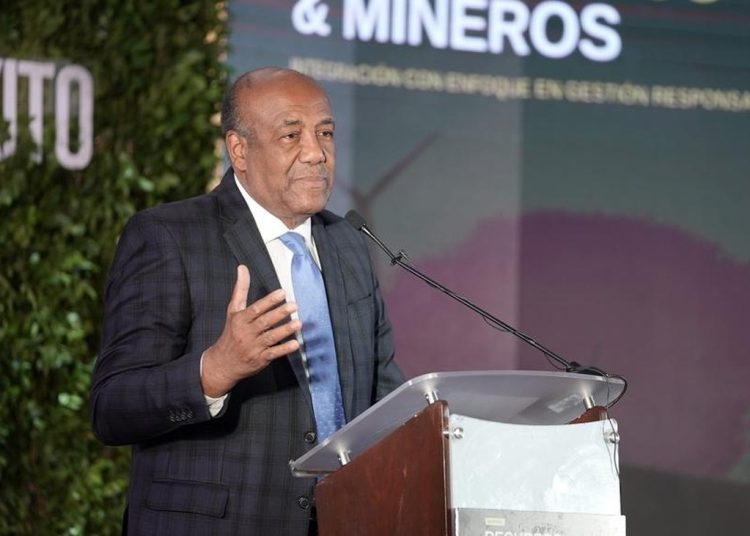 Ministro de Energía y Minas (MEM), Antonio Almonte. | Fuente externa.