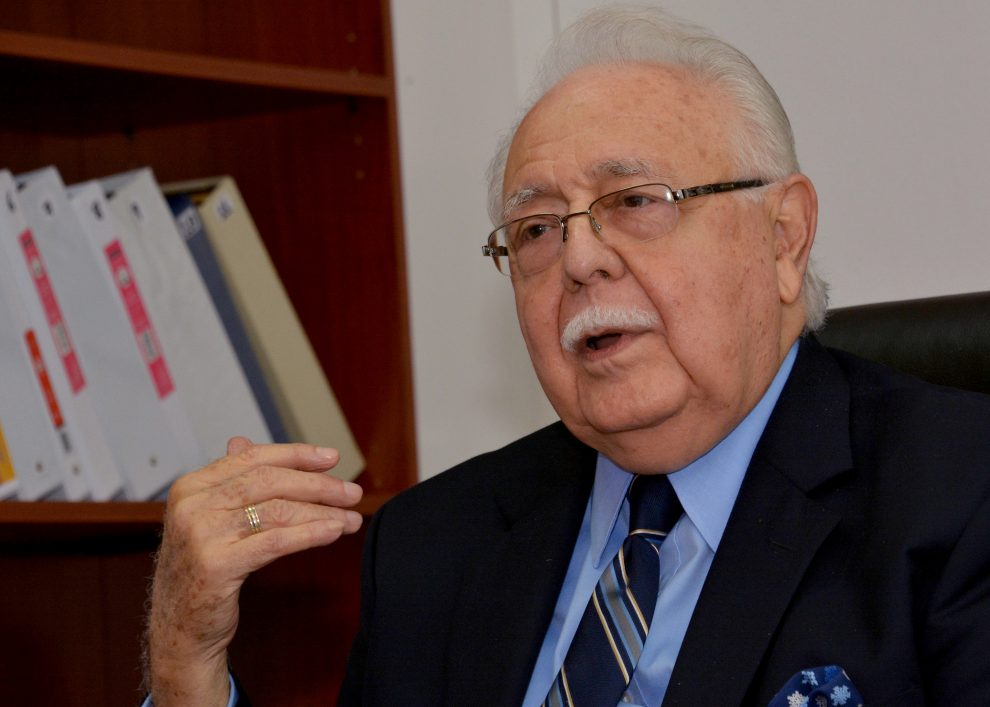 Antonio Isa Conde, ministro de Energía y Minas.