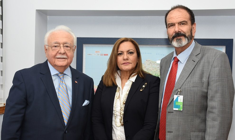 antonio isa conde, angelita peña y luis longoria gandara
