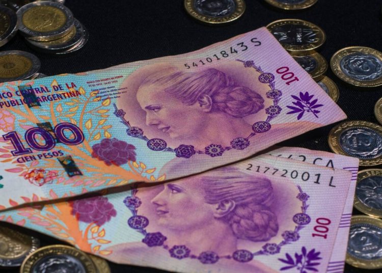 Pesos argentinos. - Fuente externa.