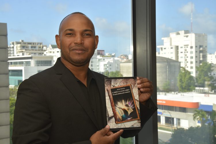 Ariel Ozoria Alvarez. | Lesther Alvarez