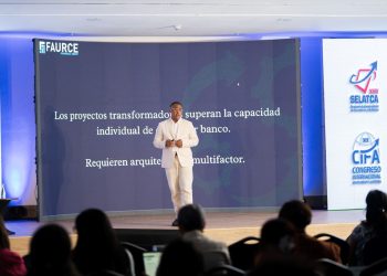 Uribe explica que inversionistas buscan estructuras que les permitan conocer cómo se administran los recursos.