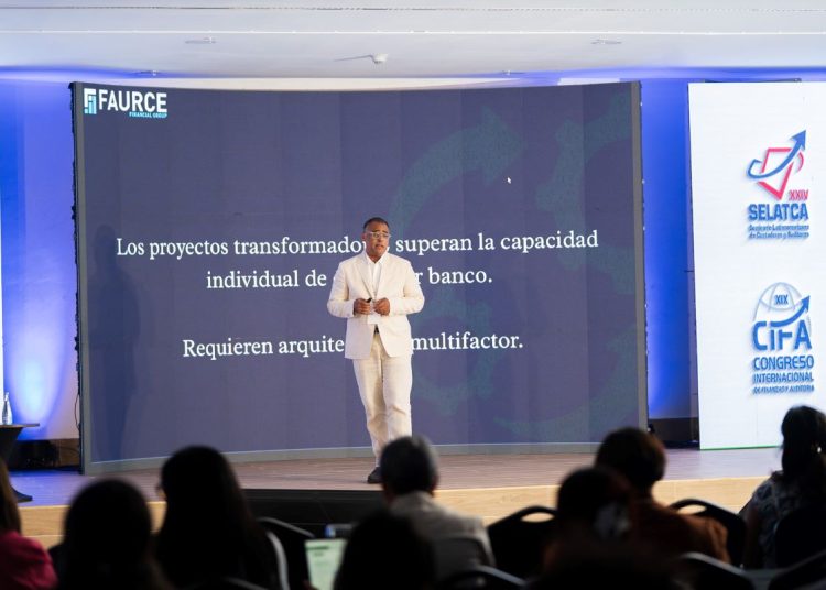 Uribe explica que inversionistas buscan estructuras que les permitan conocer cómo se administran los recursos.